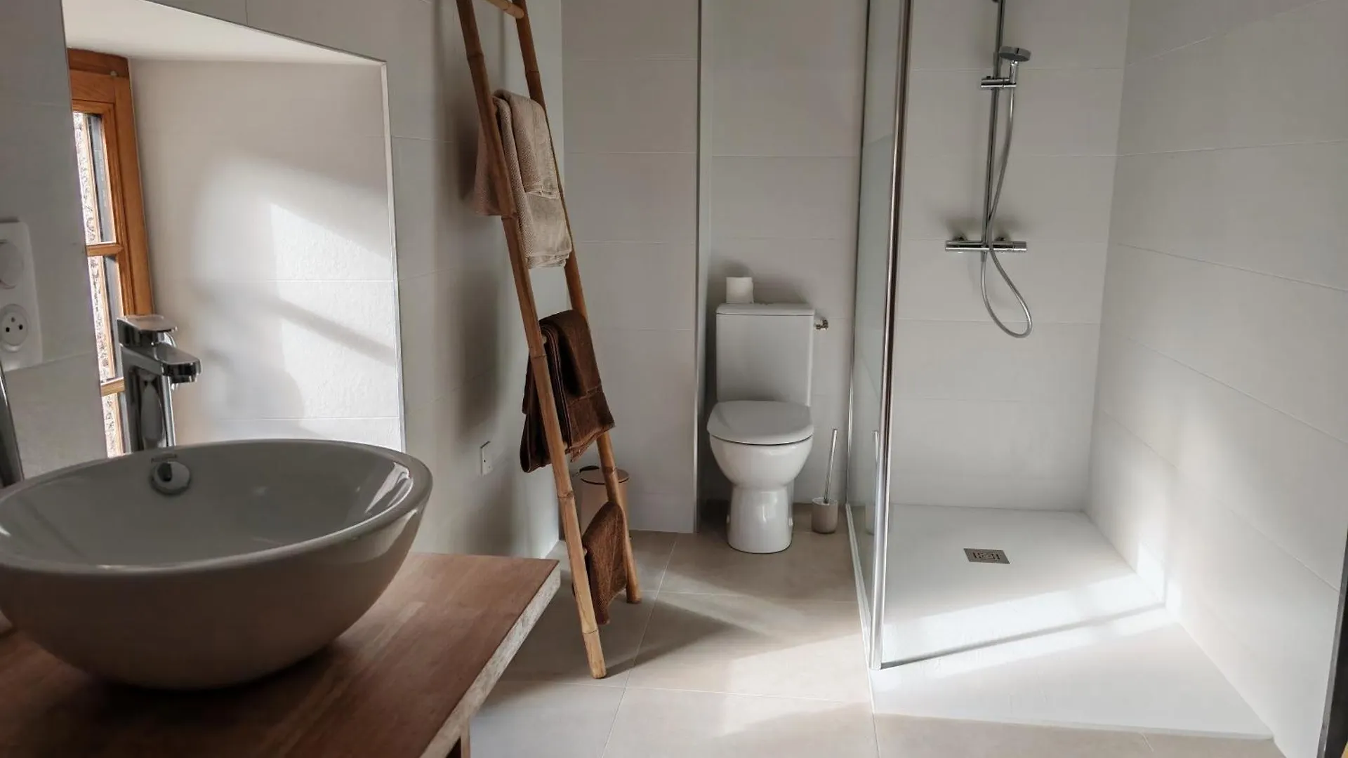 Gite Mandaline Avec Jacuzzi Interieur Saint-Georges-de-Luzençon 0*,  Francie