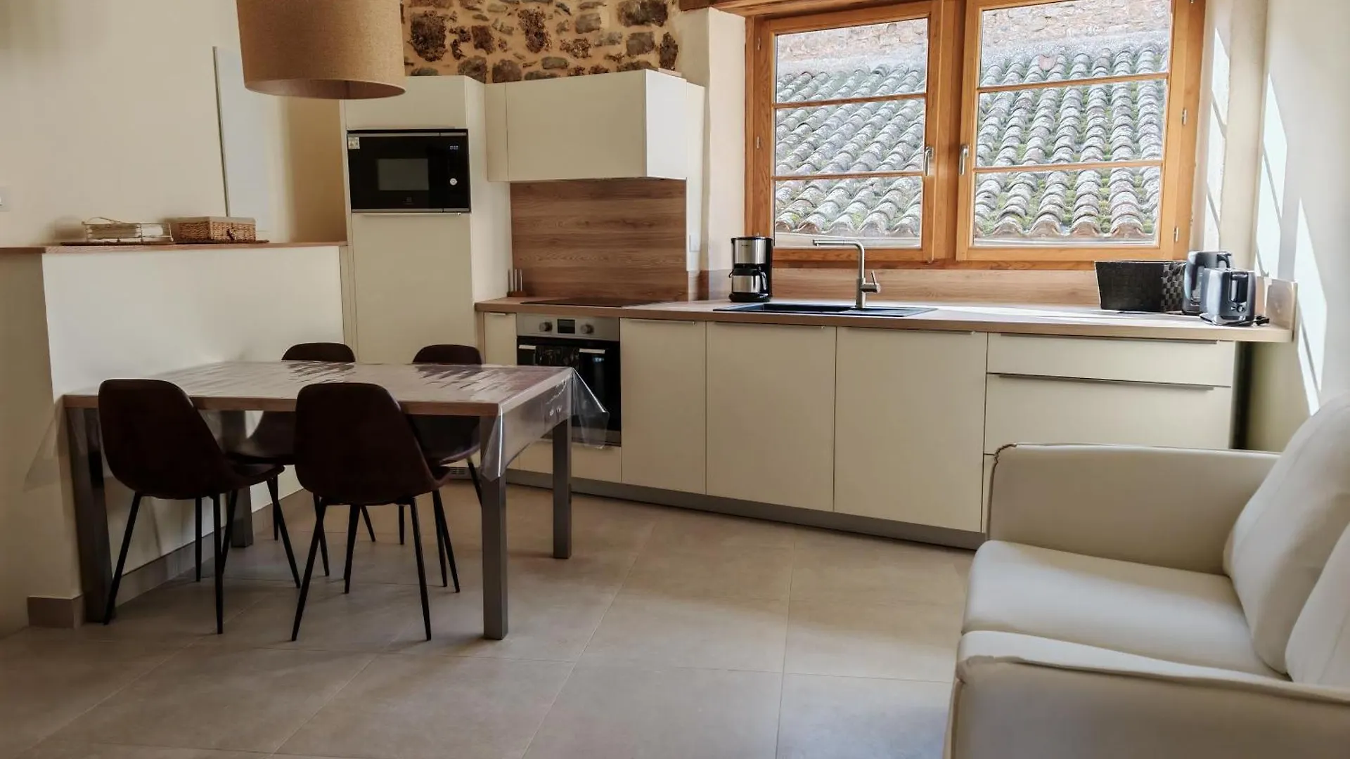 Gite Mandaline Avec Jacuzzi Interieur Saint-Georges-de-Luzençon 0*,  Francie